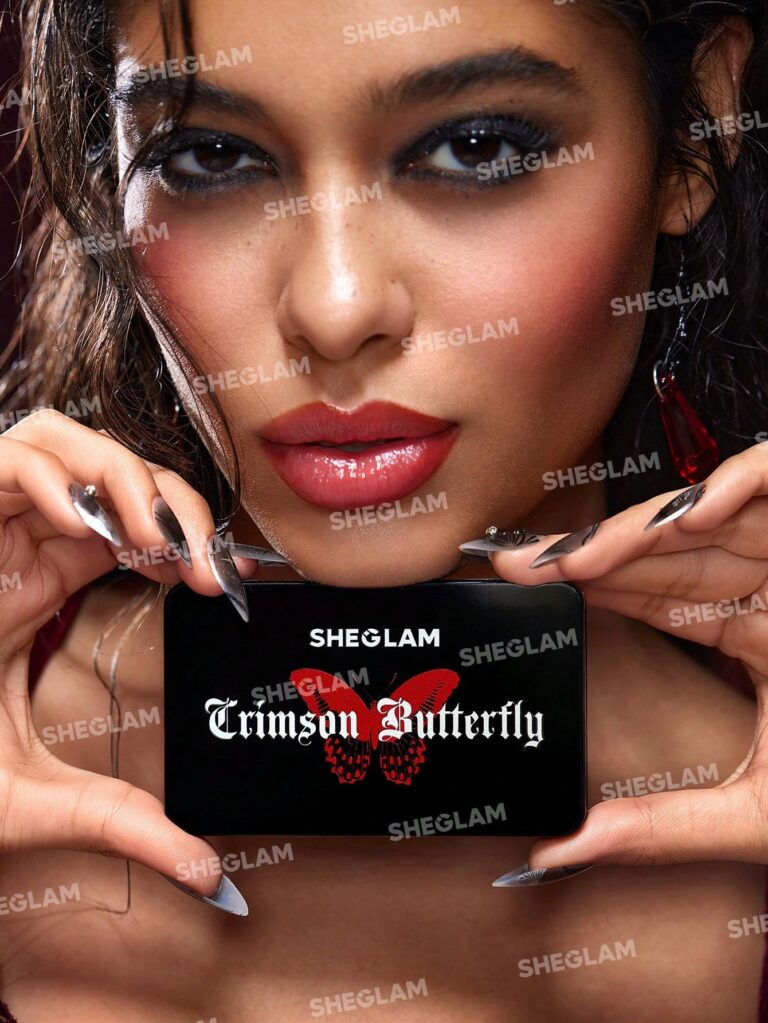 پالت رژلب براق شیگلم Crimson Butterfly مدل Phantom'S Kiss